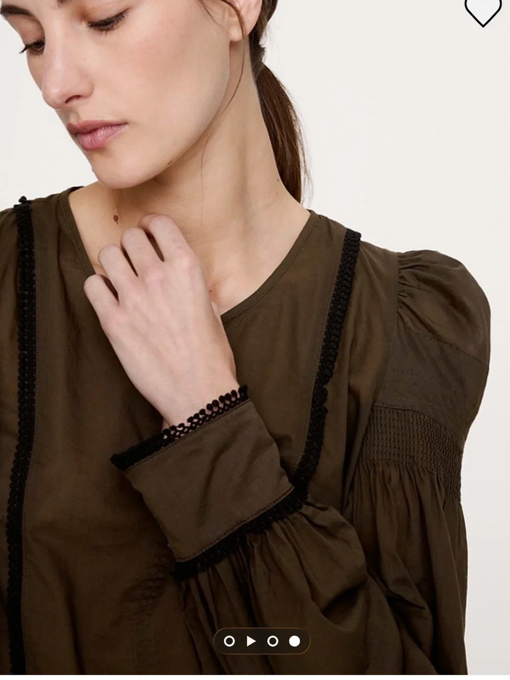 Banana Republic Lightweight puff sleeve top